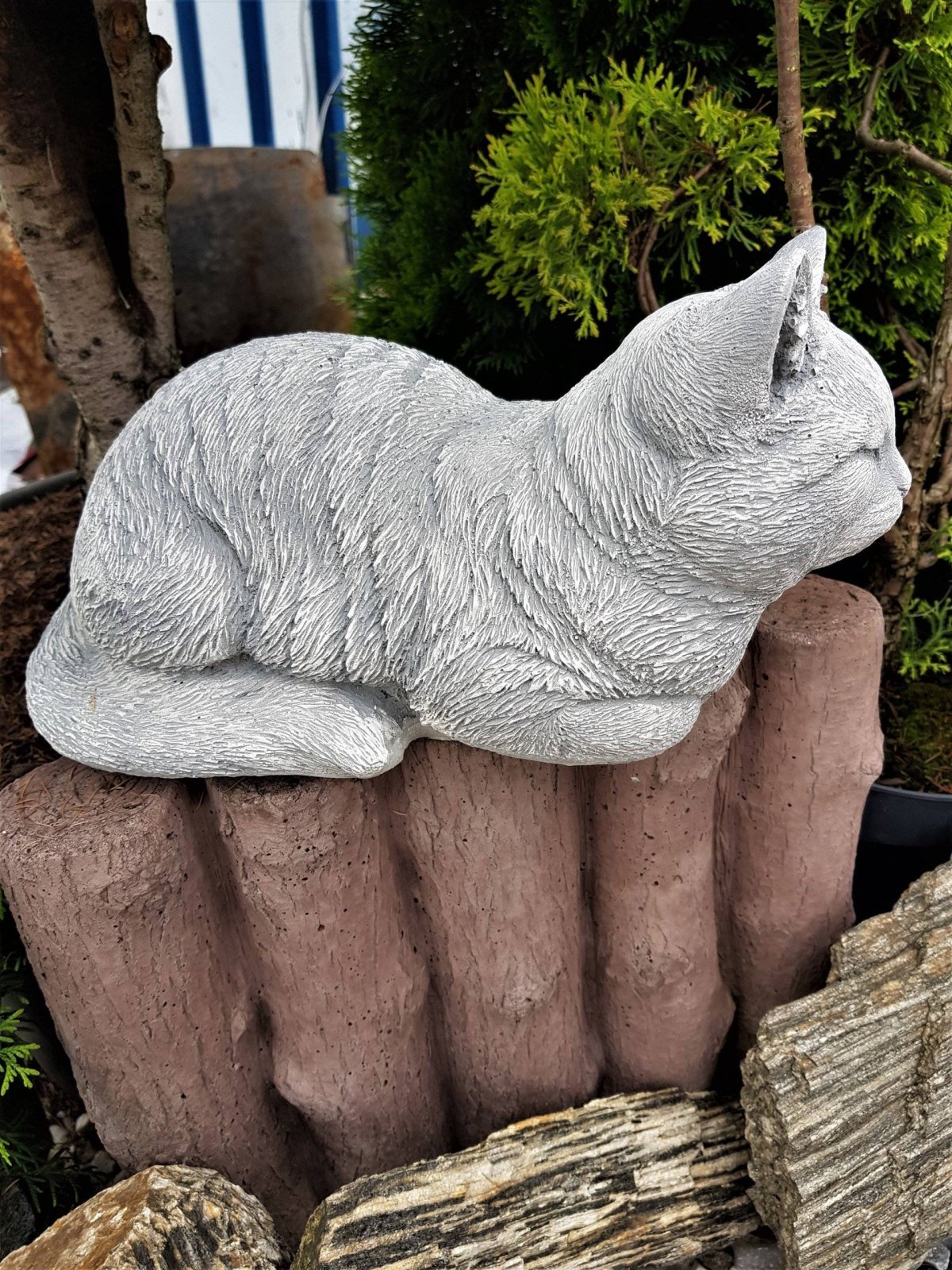 Фигурки из бетона для сада