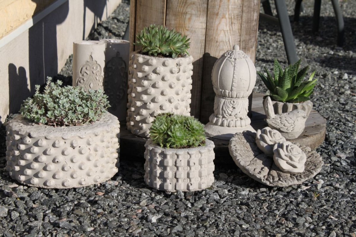 Вазоны из цемента