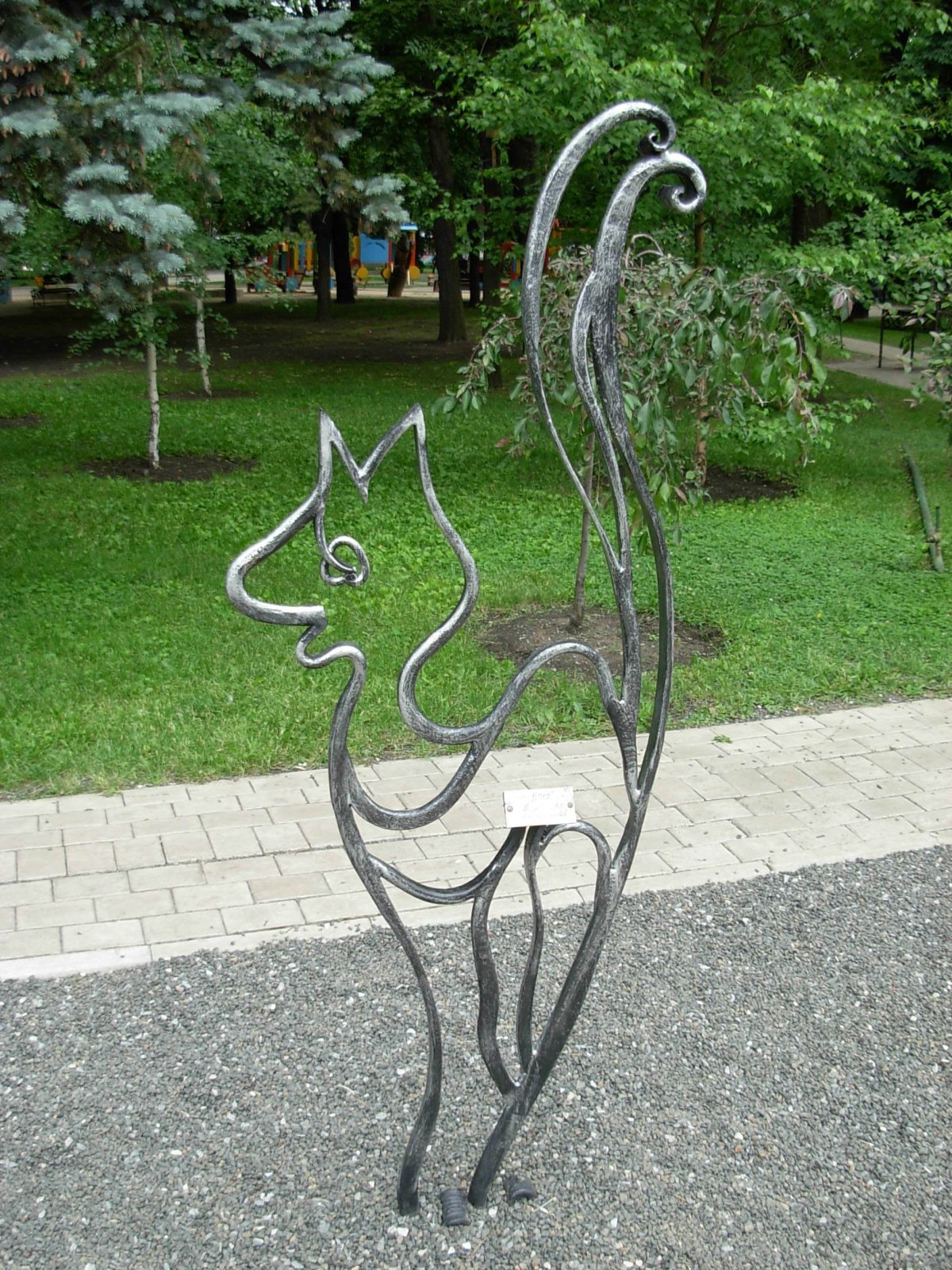 Кованые скульптуры для сада