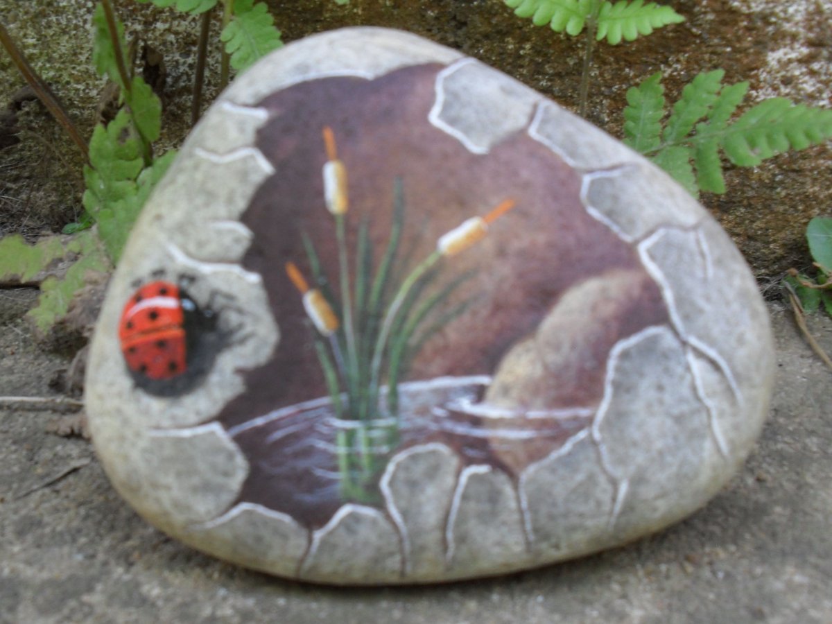 Расписные камни для сада