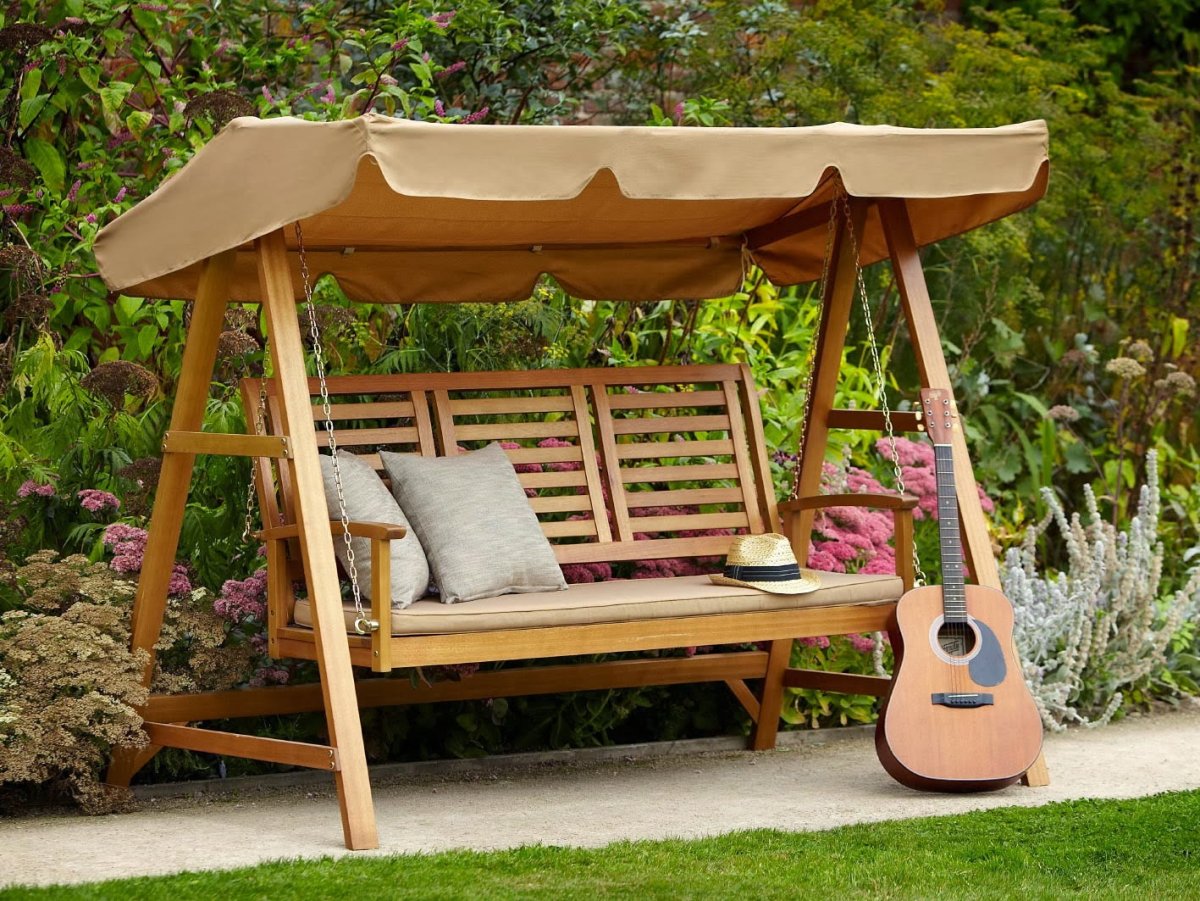 Качели садовые деревянные