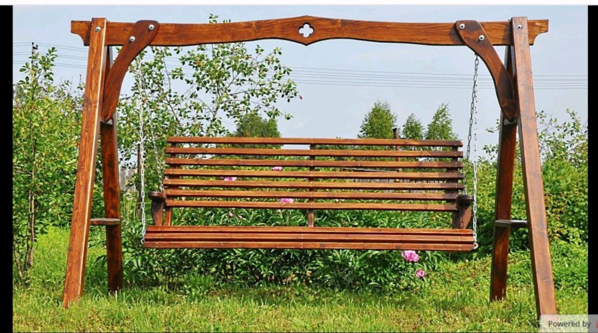 Деревянные качели из дерева
