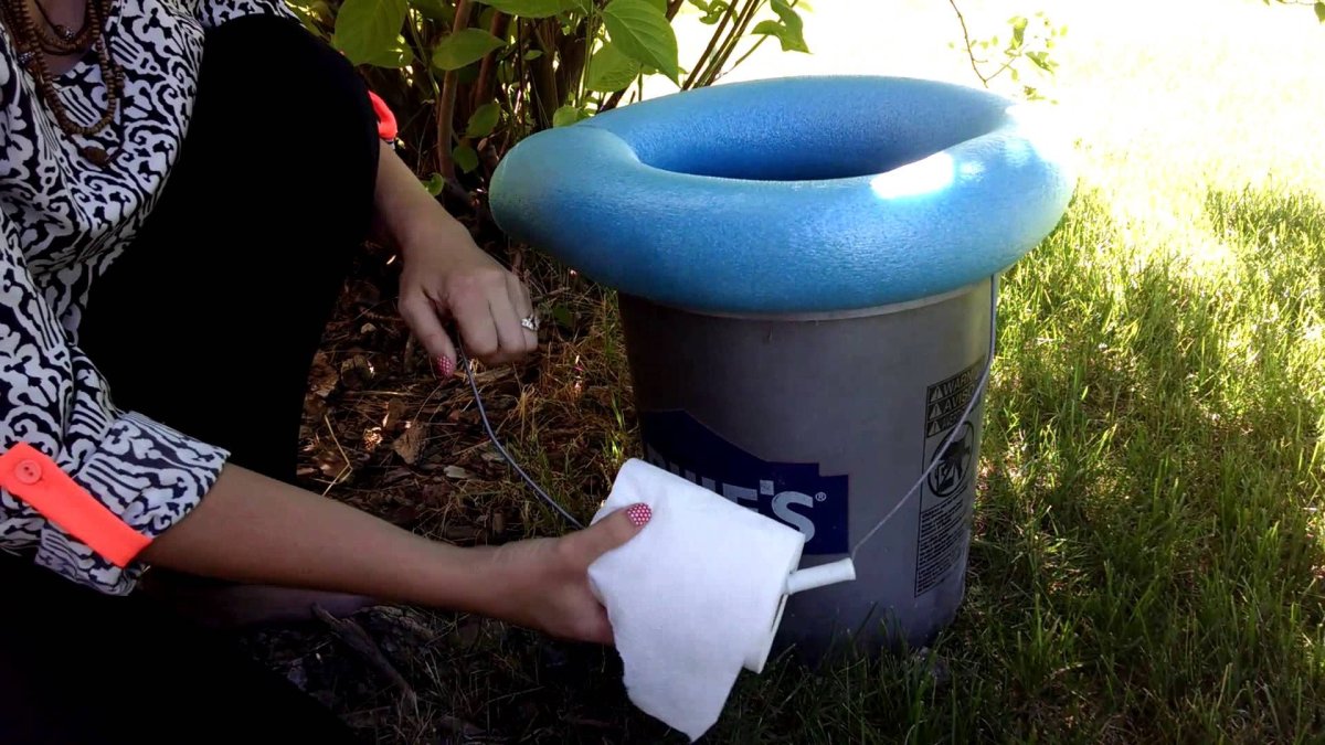 Унитаз для дачи похода