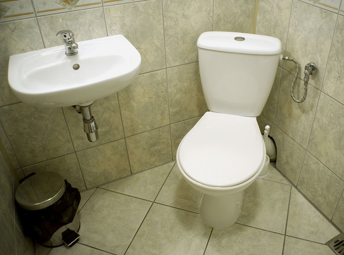 Раковина в туалет