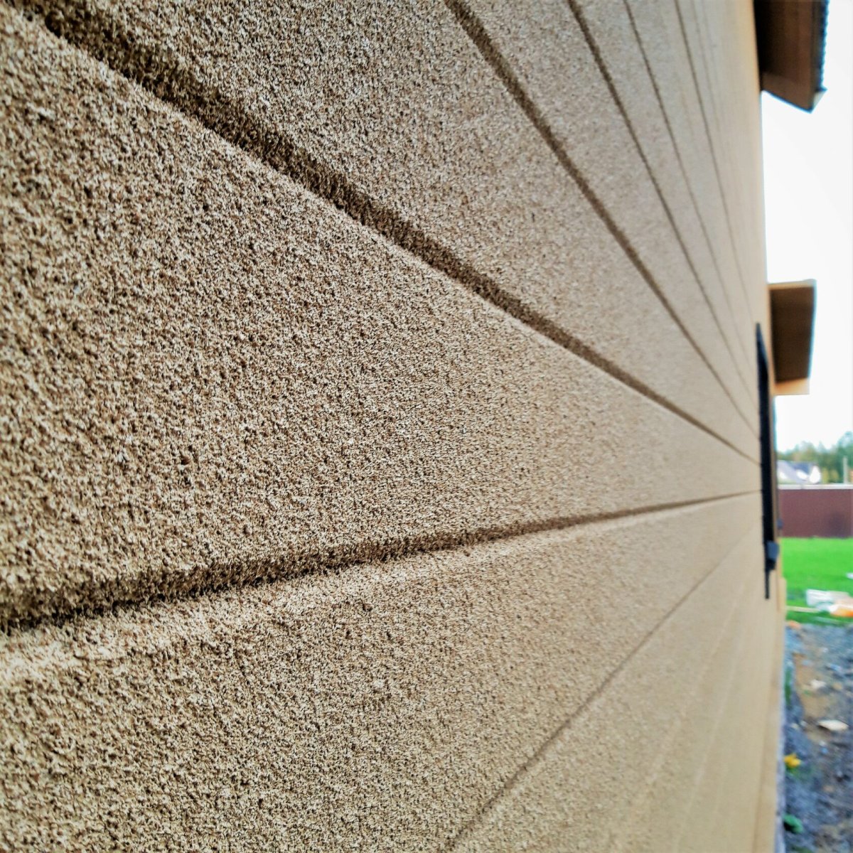 Напыляемая пробка для фасада