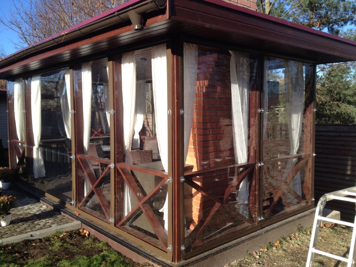 Шторы ПВХ для беседок и веранд