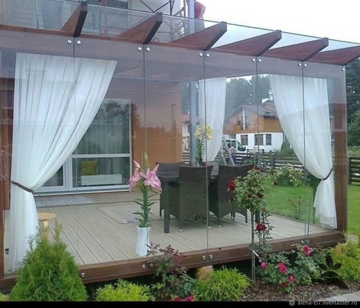 Прозрачные шторы для беседок