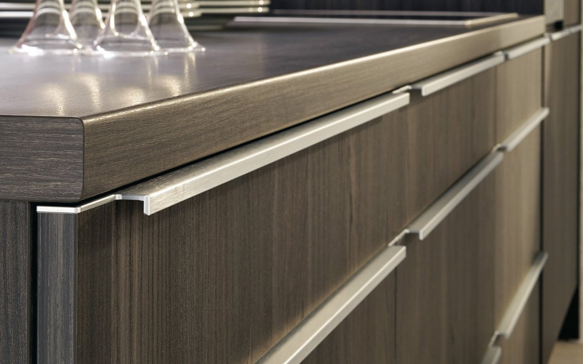 Профиль ручка gola золото Schuco