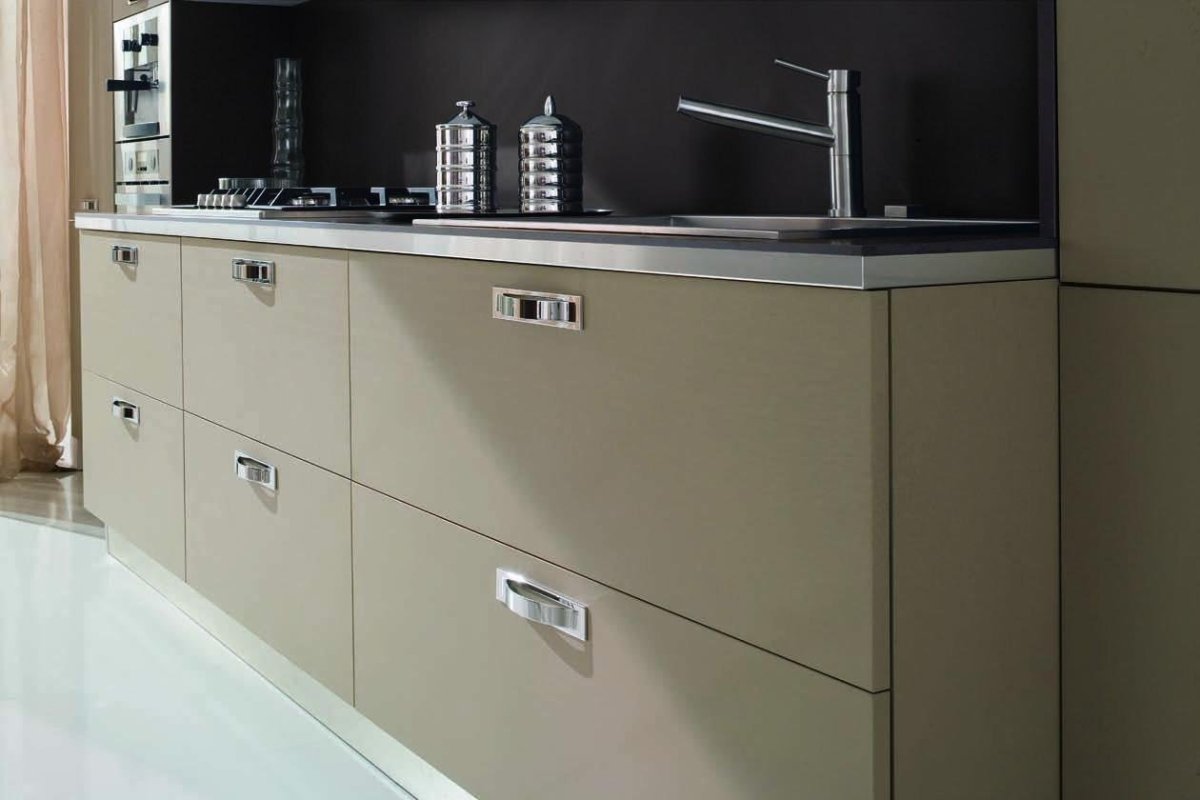 Кухни с фасадами Алвик матовые