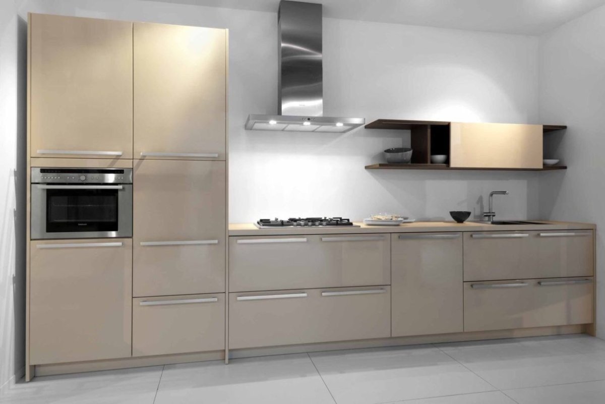 Кухня с торцевыми ручками