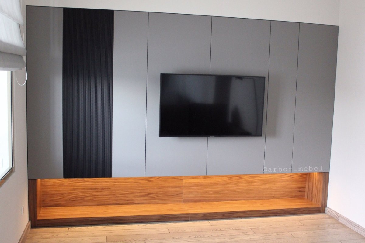 ТВ зона в Egger и эмаль