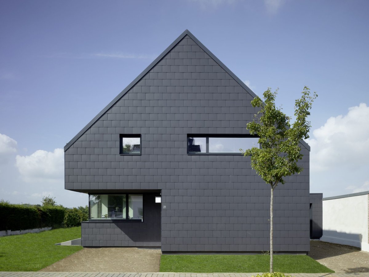 Отделка фасада плоским шифером