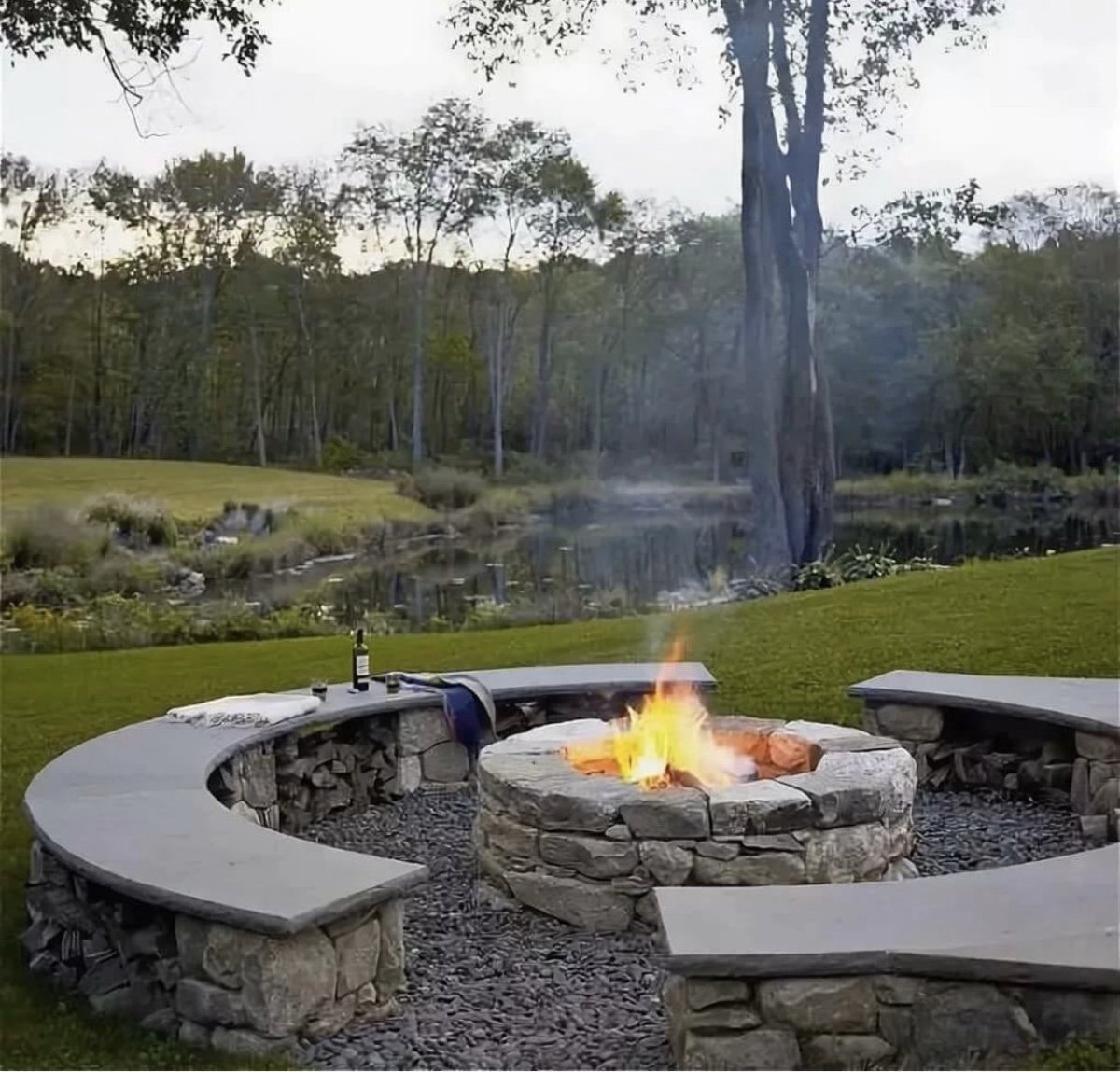 Уличный очаг костровище