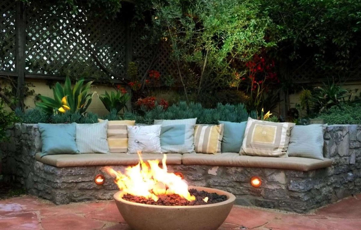 Костровая зона на даче