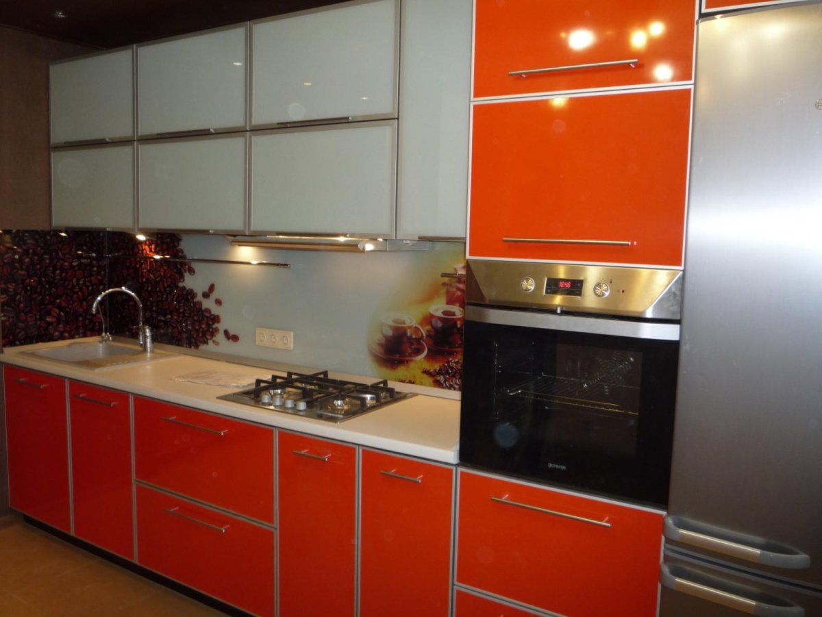 Кухонные фасады в алюминиевой рамке