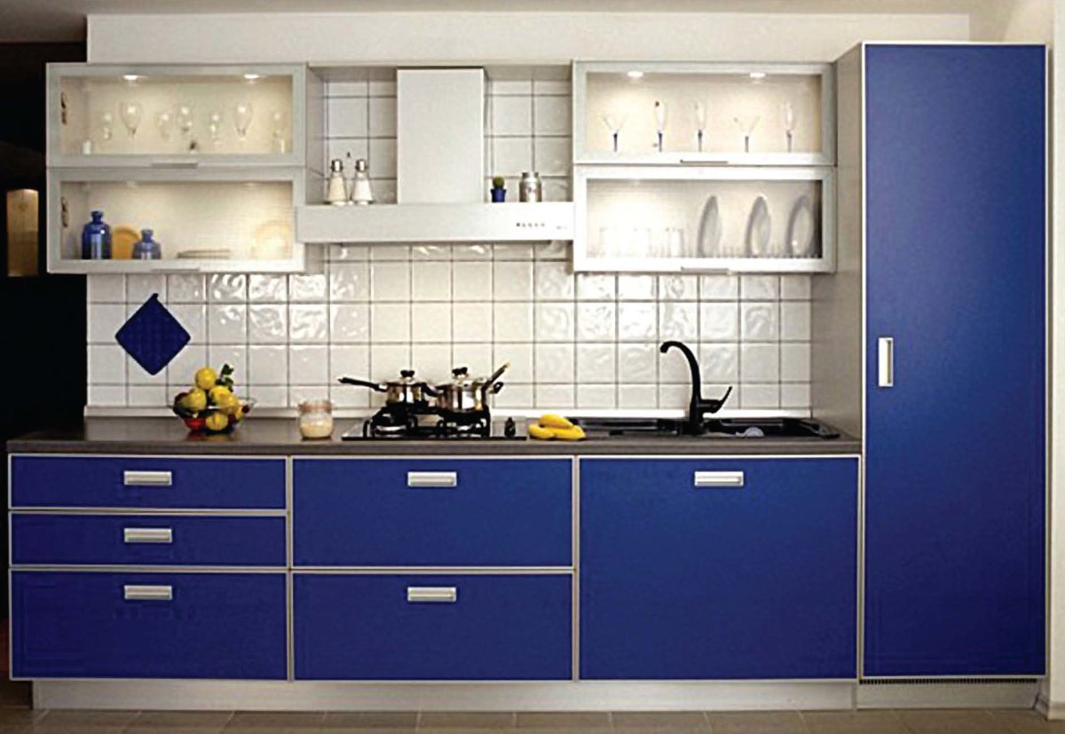 Кухня синяя матовая
