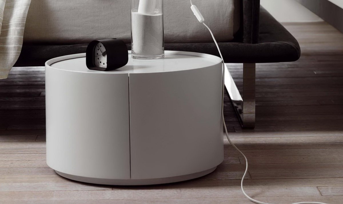 Круглая прикроватная тумба для спальни