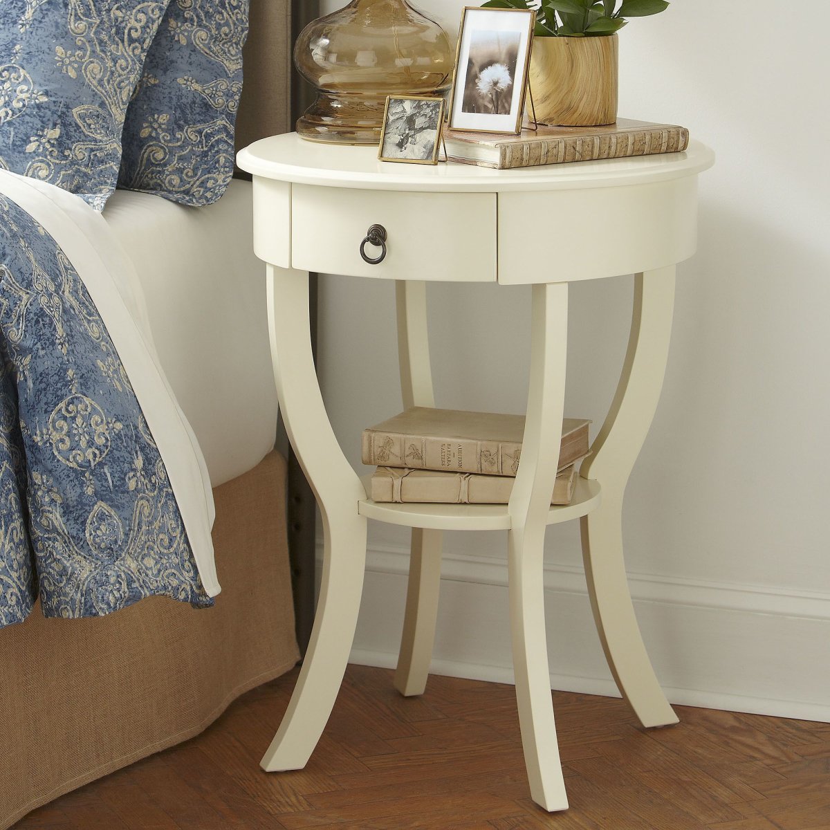 Тумбочка Seraphina Side Table