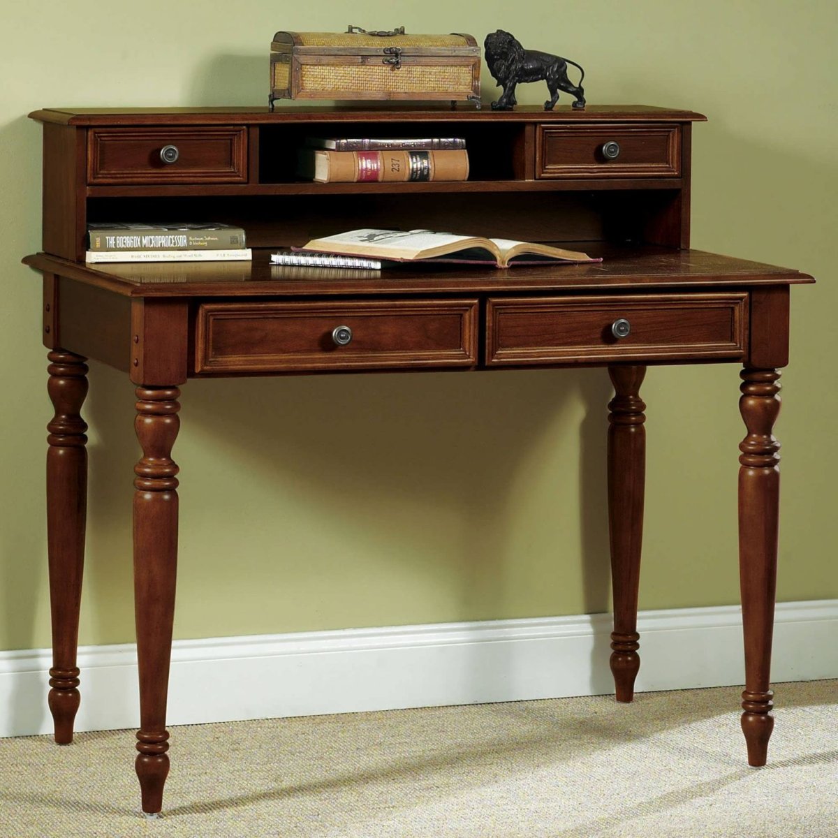 Винтажный письменный стол