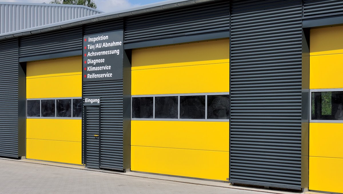 Фасад здания автосервиса