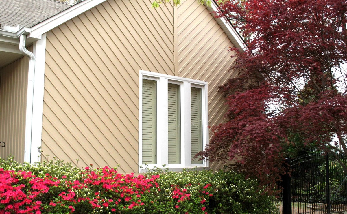 Гранд лайн вертикальный сайдинг виниловый