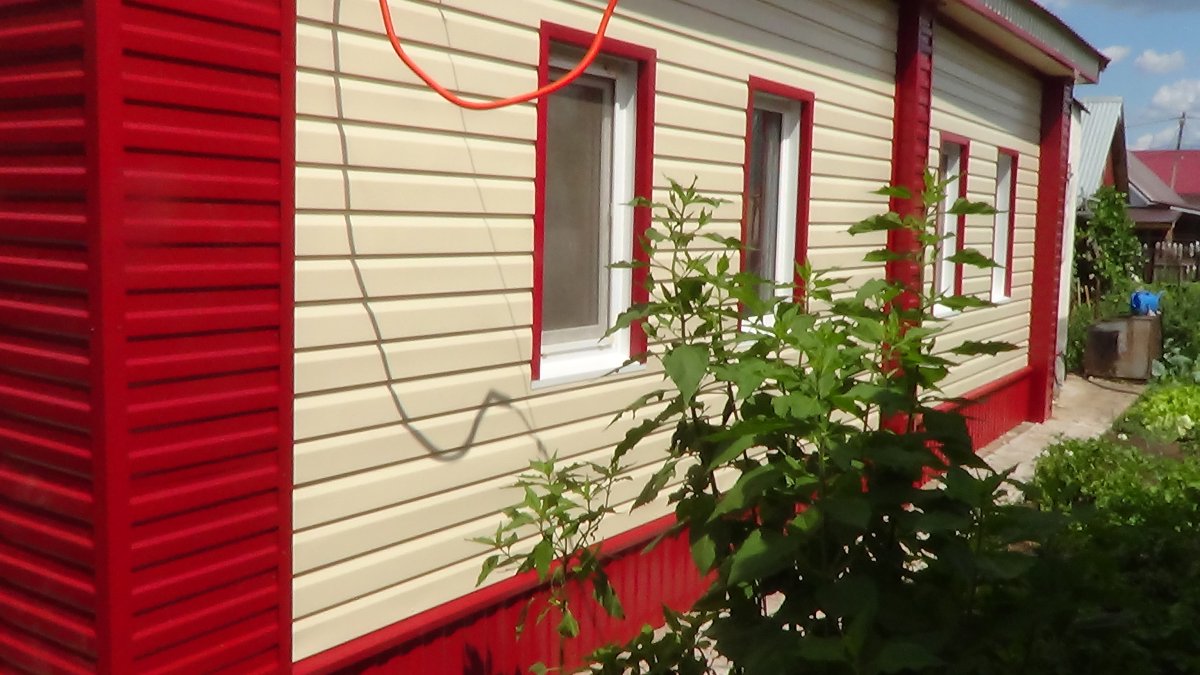 Отделка домов сайдингом