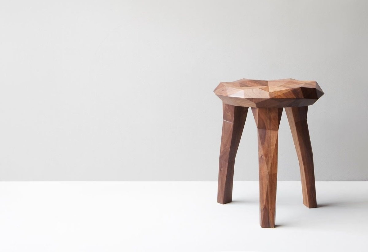 Дизайнерские табуретки из дерева