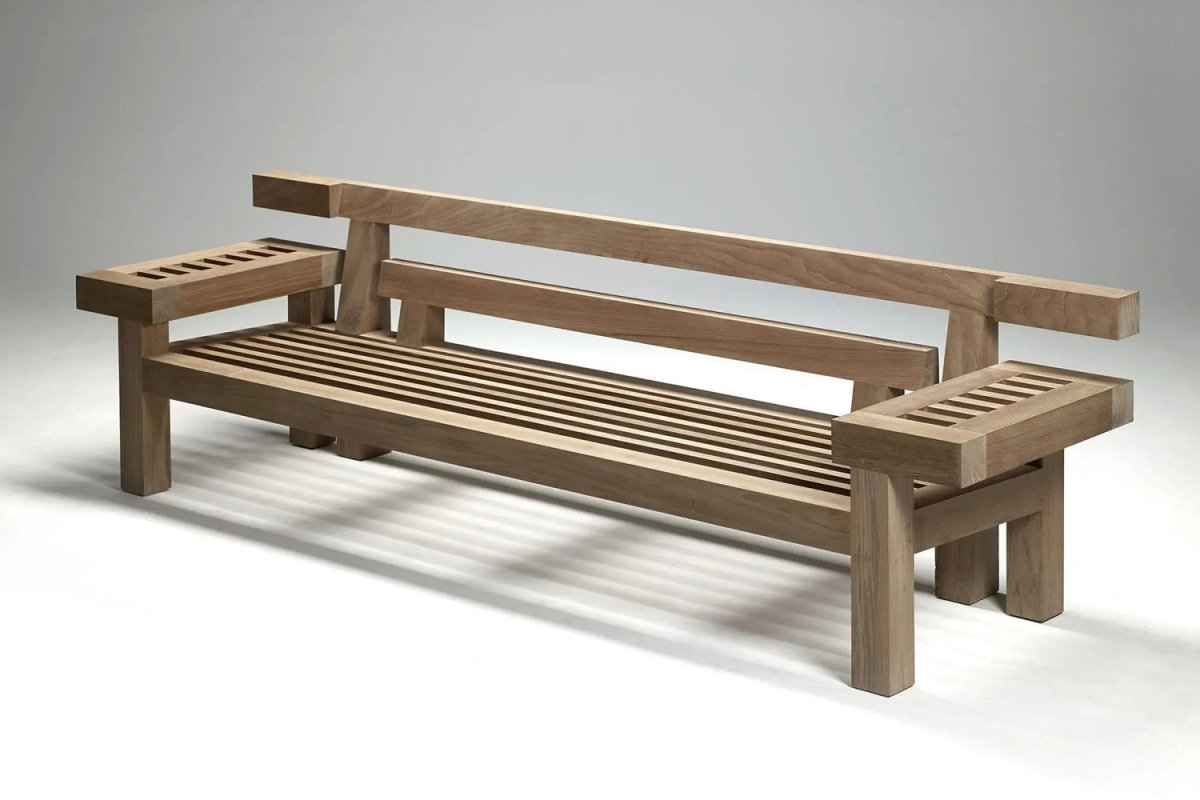 Скамейка из дерева