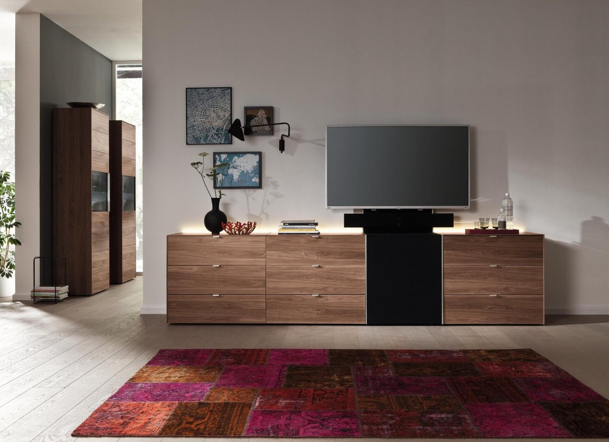 Комод в гостиную