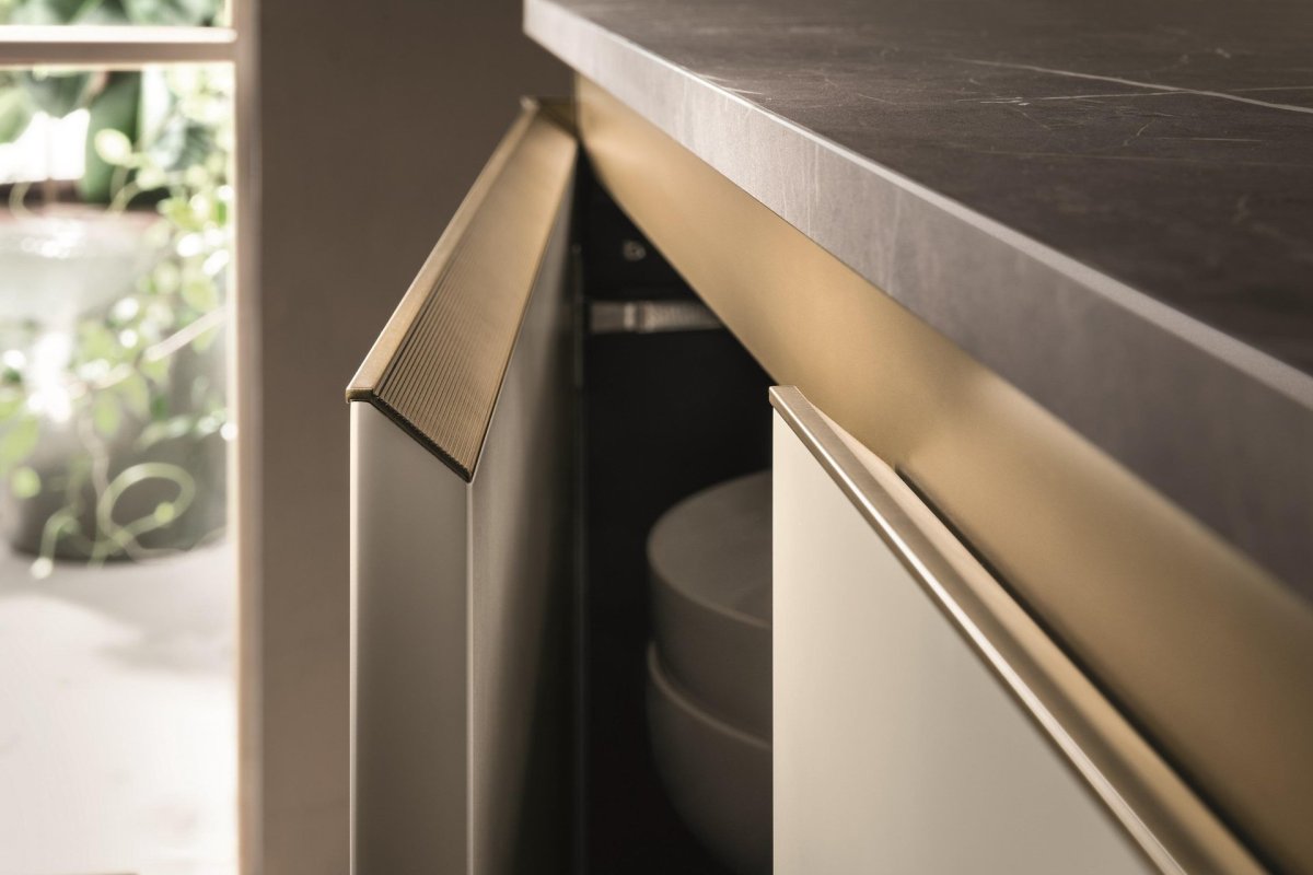 Ручка-профиль gola 24428