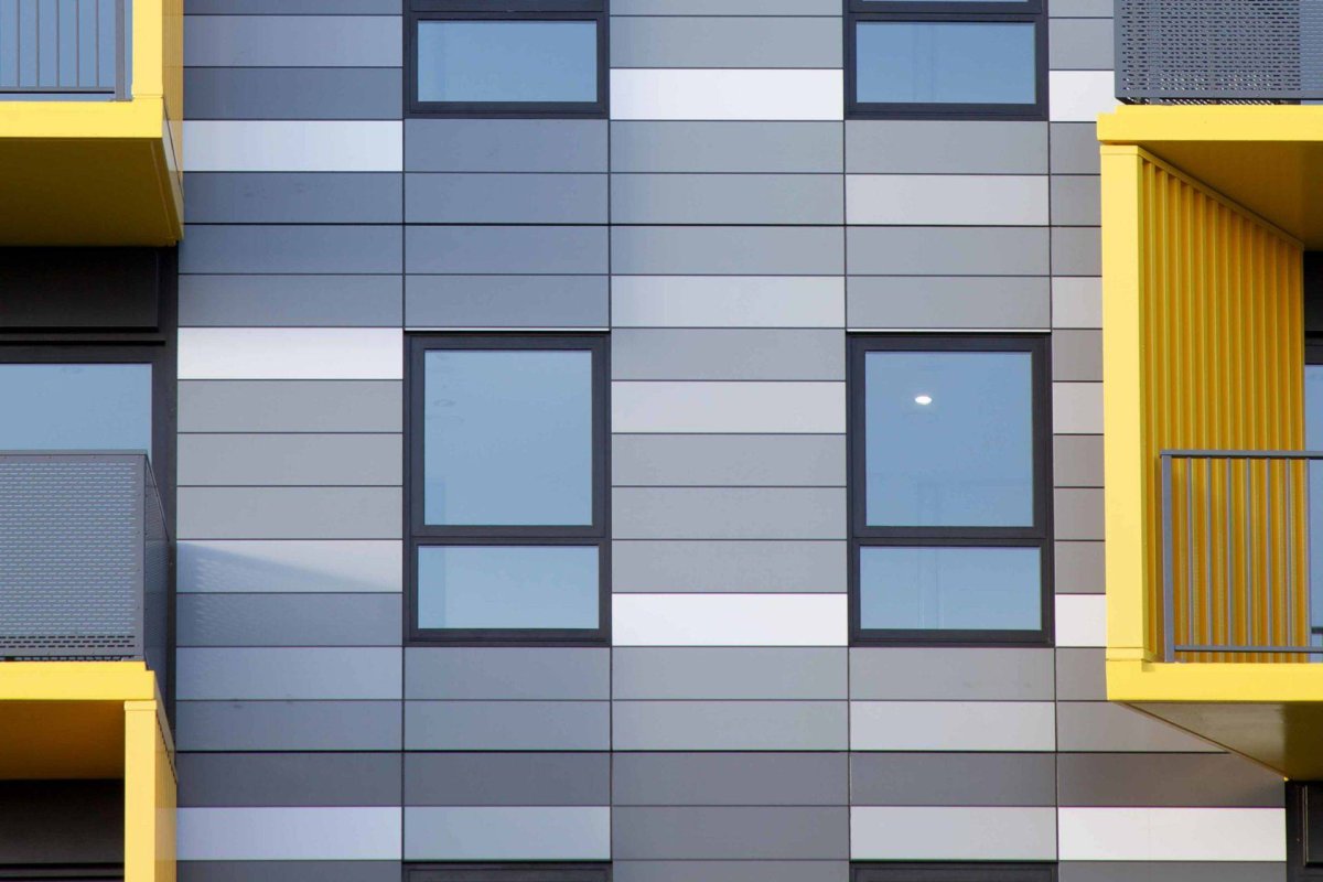 Вентилируемый фасад линеарные панели