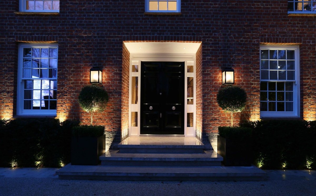 Фасадное освещение