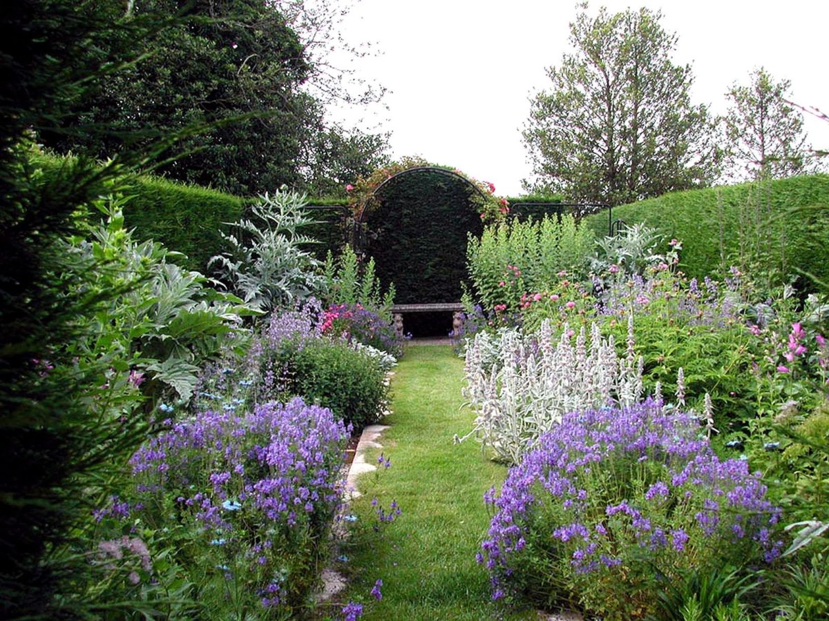 Сады Англии миксбордеры