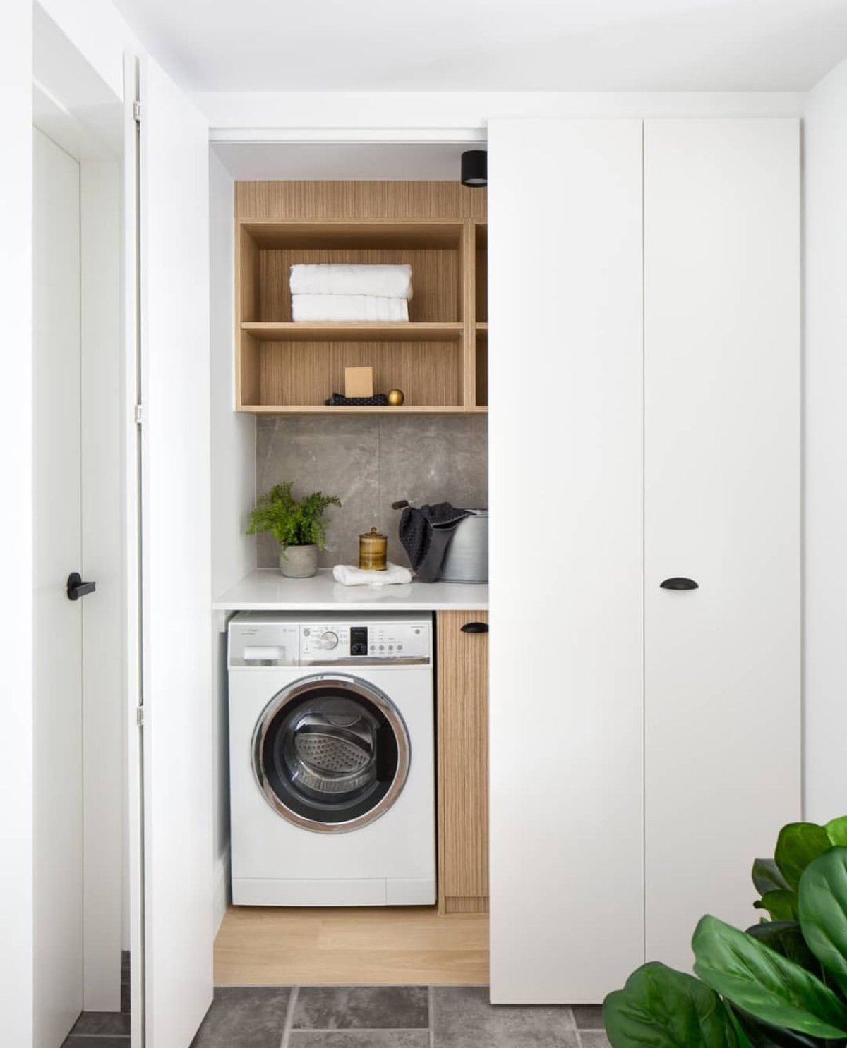 Шкаф ikea в постирочную