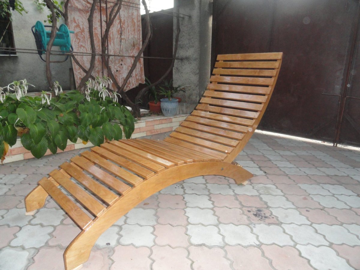 Лежаки для дачи из дерева