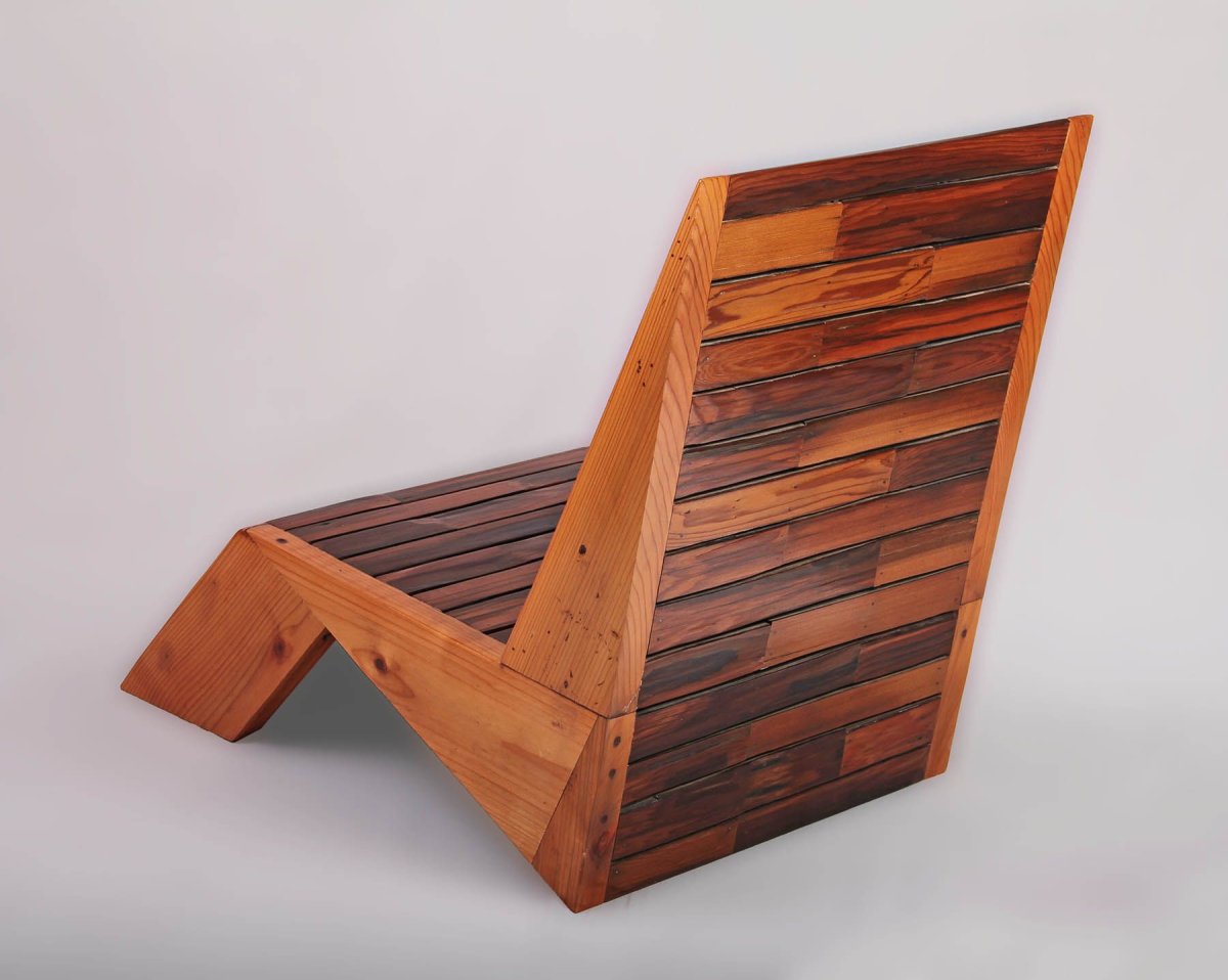 Шезлонг из дерева
