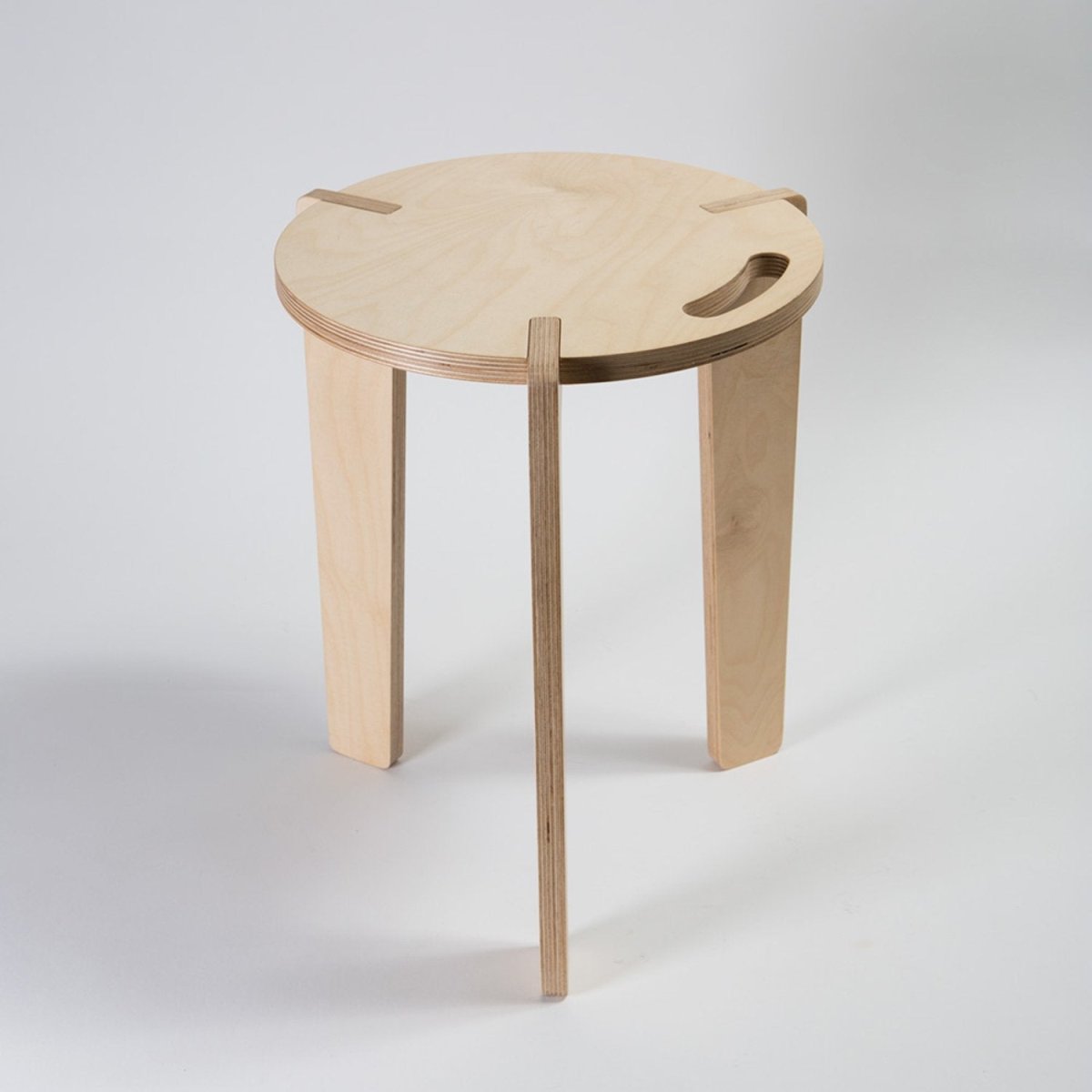 Табуретка из фанеры круглая