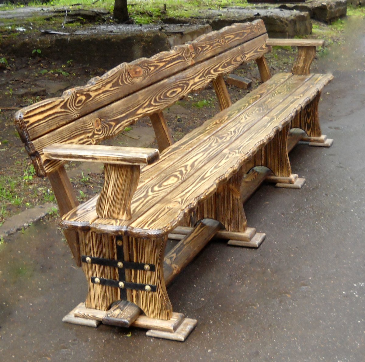 Необычные деревянные скамейки