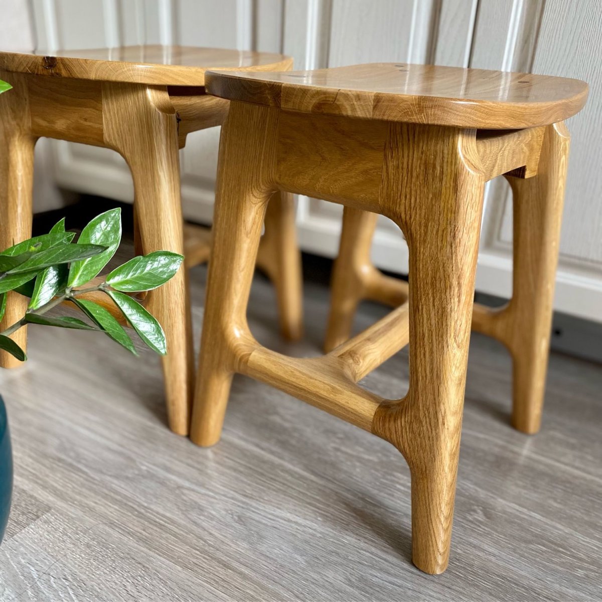 Табуретки из массива дерева