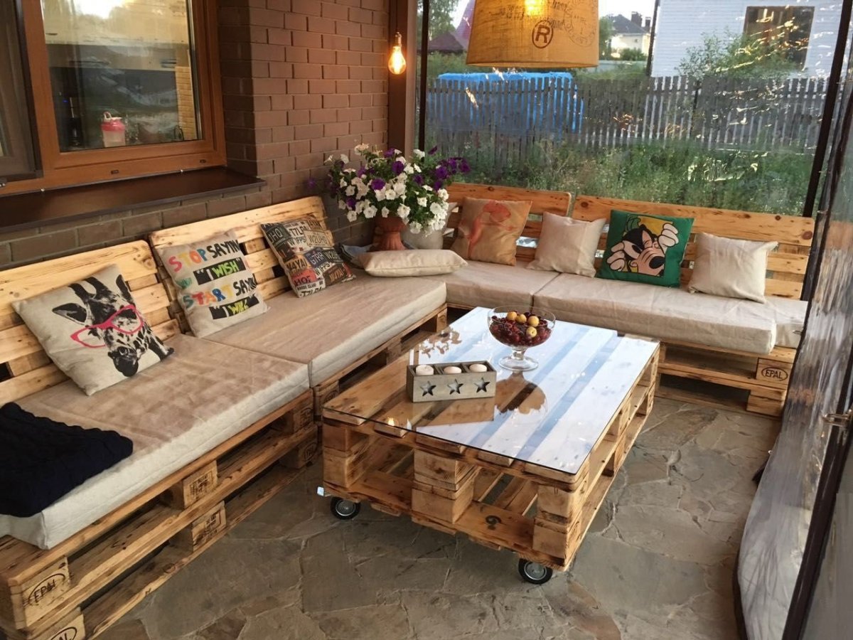 Уличная мебель из паллет