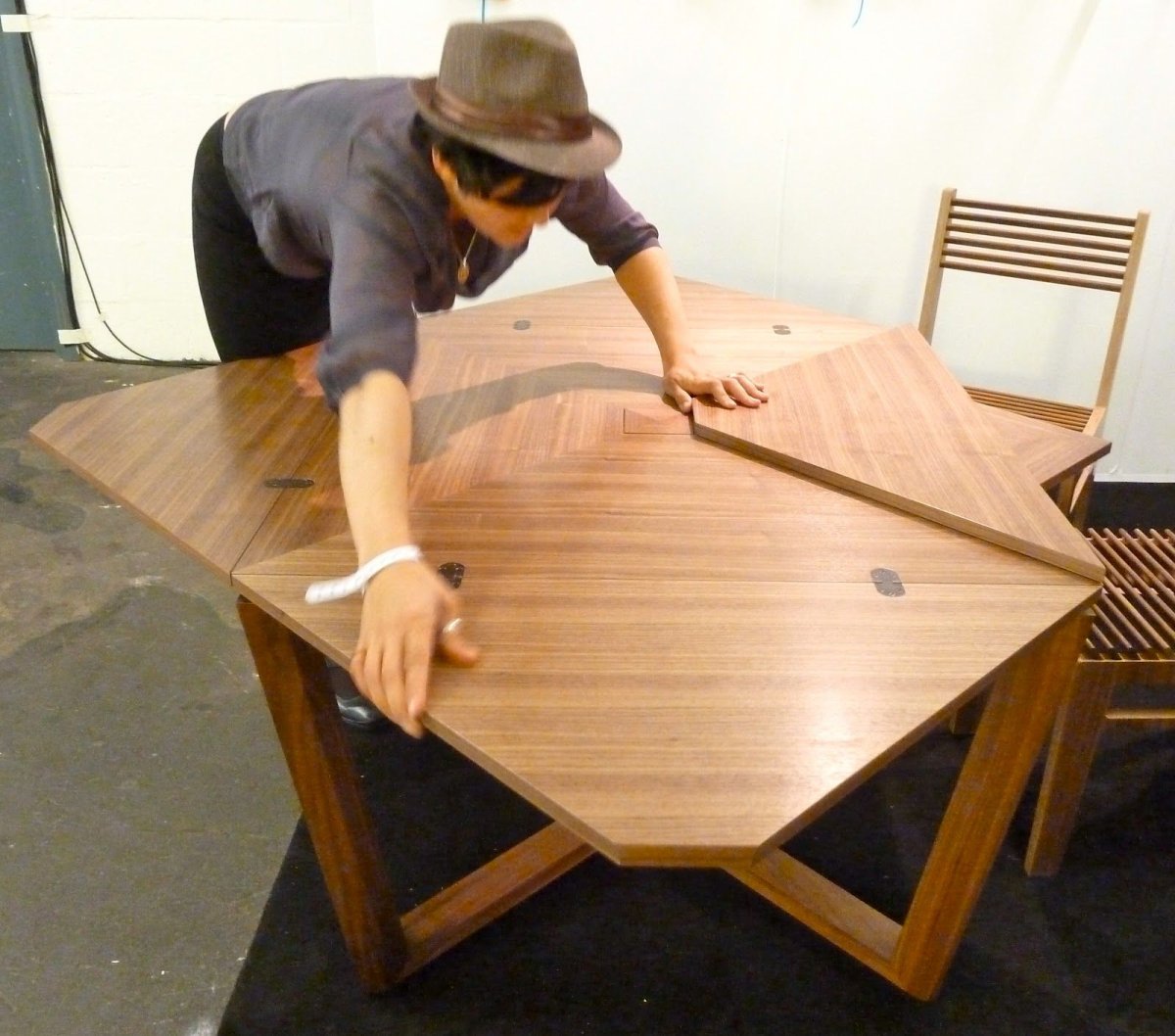 Раскладной стол из фанеры