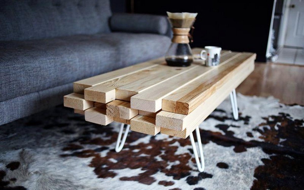 Необычные журнальные столики из дерева