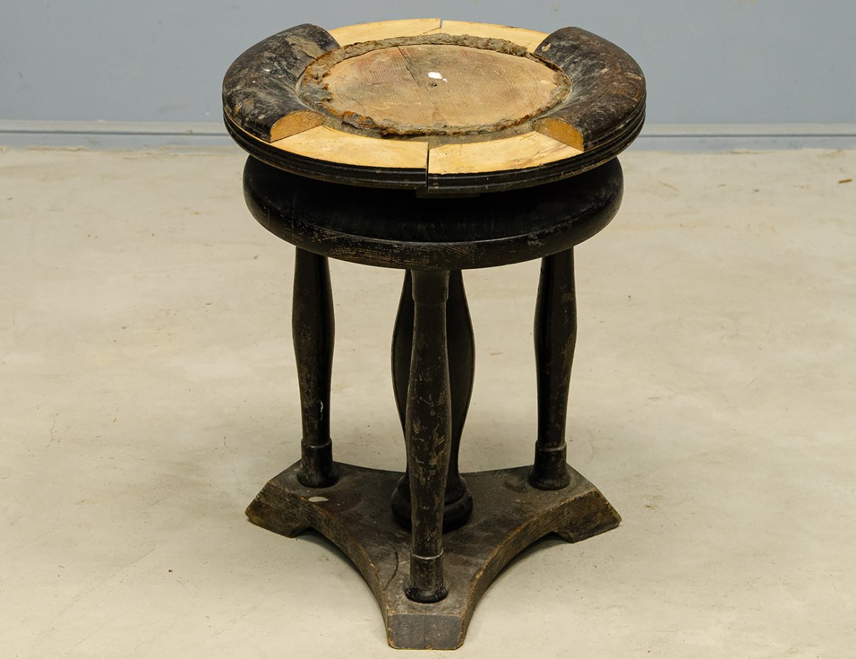 Табурет винтовой высокий