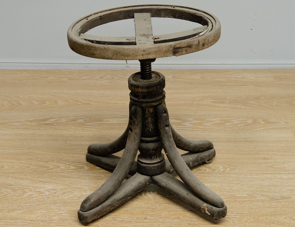 Стул винтовой