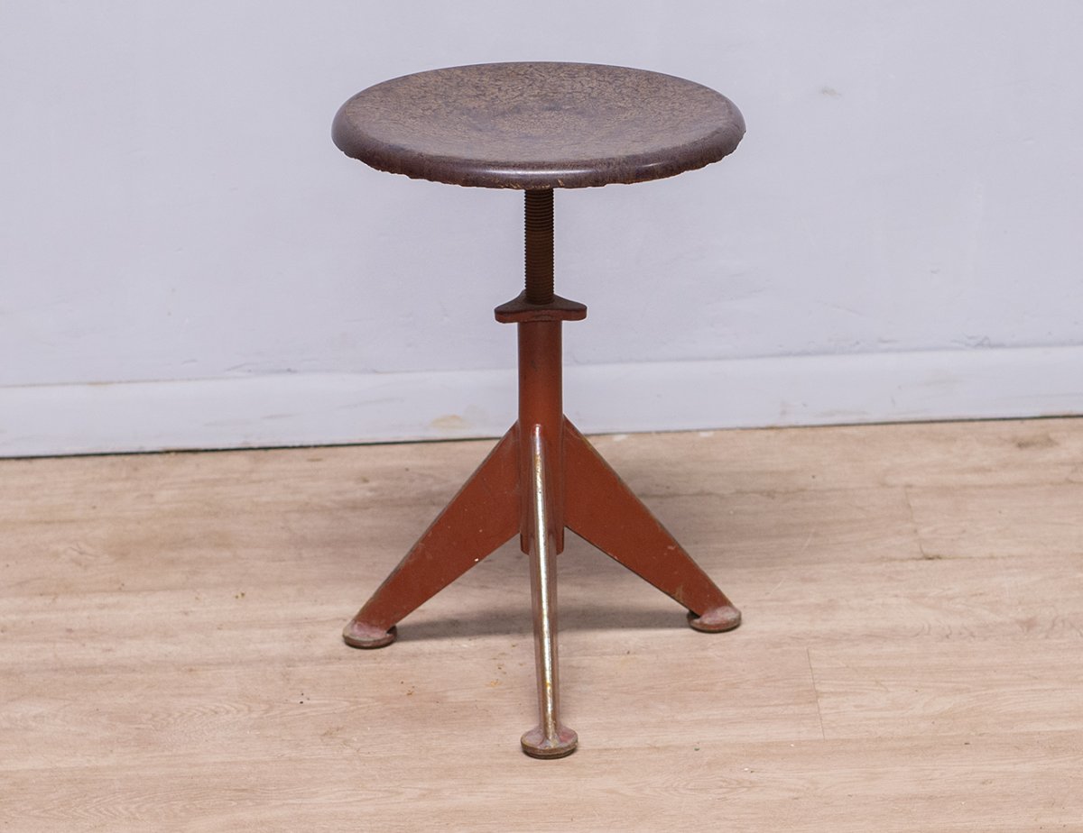 Стул винтовой