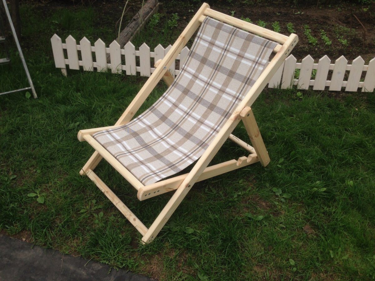 Шезлонг для дачи из дерева