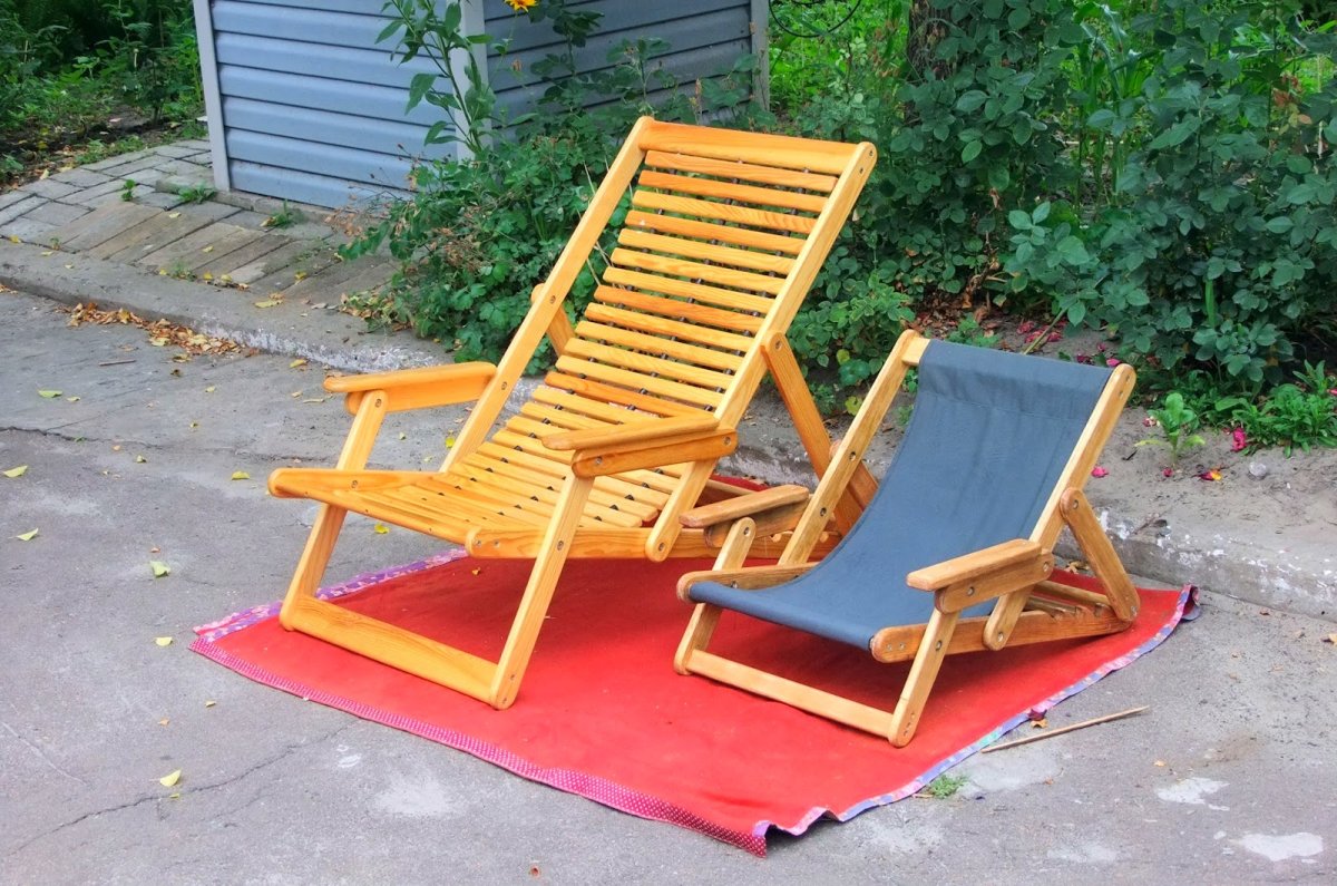 Шезлонг из дерева