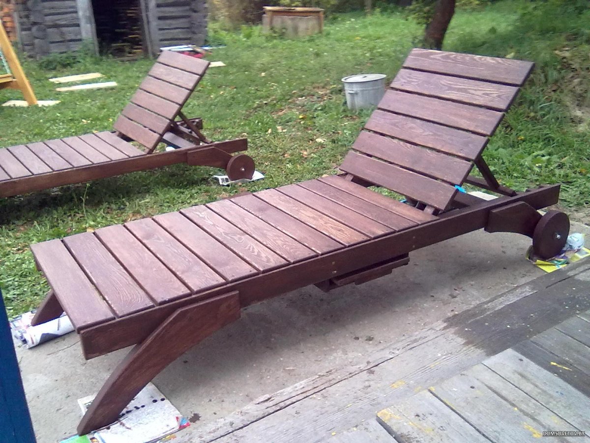 Деревянные лежаки для дачи