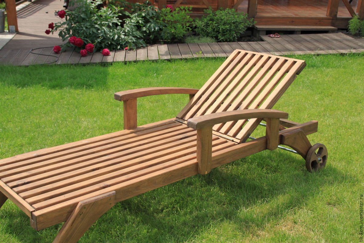 Лежаки для дачи