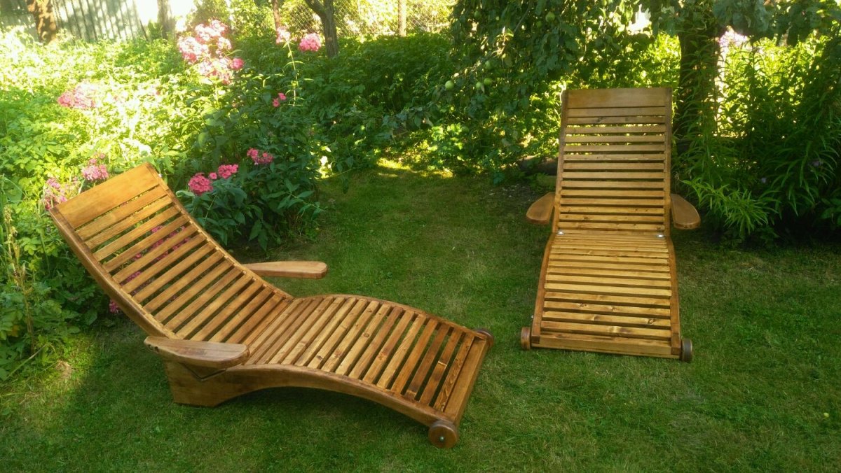 Шезлонг из дерева